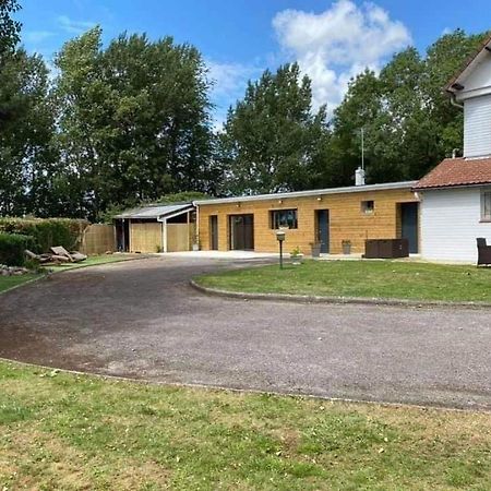 Au Dela Des Remparts Villa Montreuil  Kültér fotó