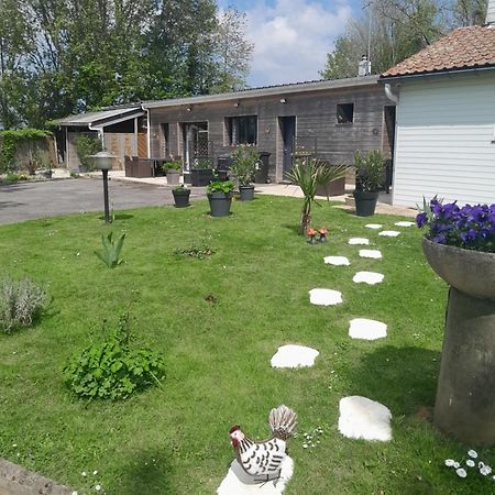 Au Dela Des Remparts Villa Montreuil  Kültér fotó